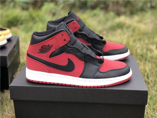 Air Jordan 1 Banned Black Red