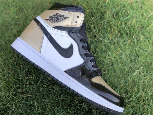 Air Jordan 1 Black Metallic Gold swoosh