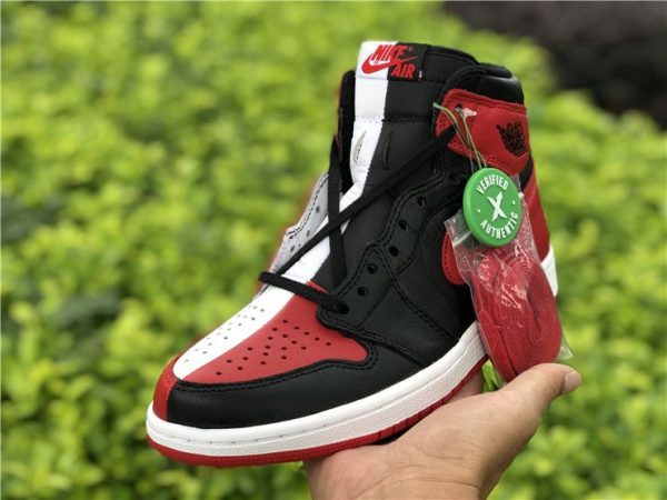 Air Jordan 1 Homage To Home on hand