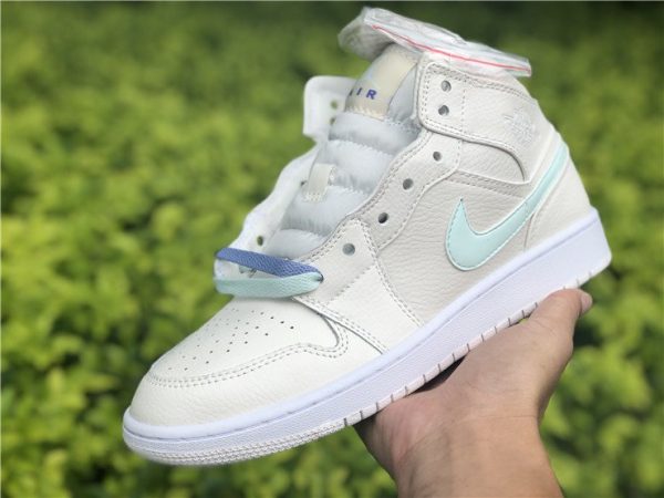 Air Jordan 1 Mid Grey Phantom Cotton-candy on hand