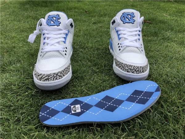 Air Jordan 3 UNC PE White Blue football insole