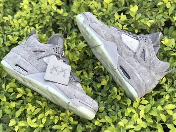 Air Jordan 4 KAWS Cool Grey 930155-003