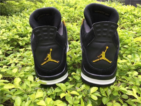 Air Jordan 4 Retro royalty heel