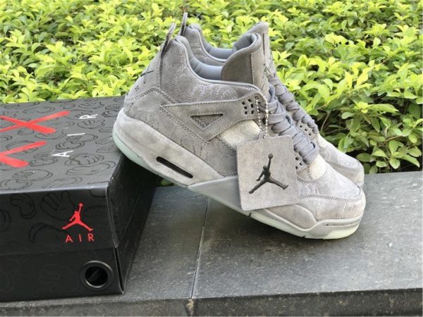 KAWS x Air Jordan 4 Cool Grey trainer