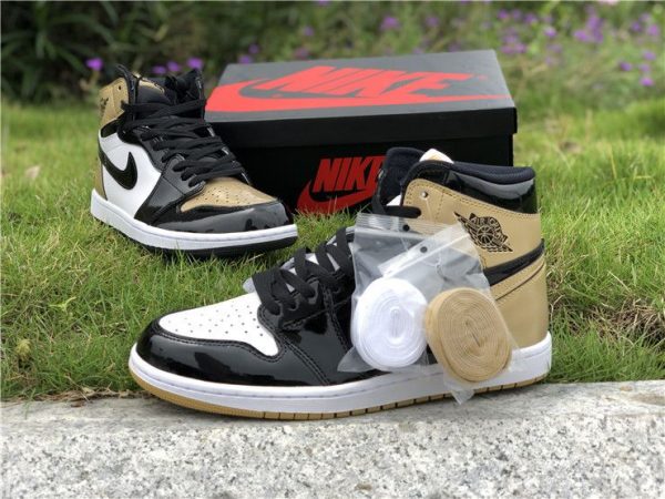 Top 3 Air Jordan 1 High NRG Black Gold laces