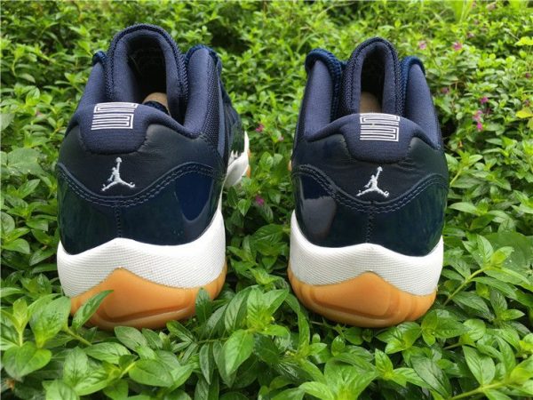 Air Jordan 11 Retro Low Navy Gum heel look