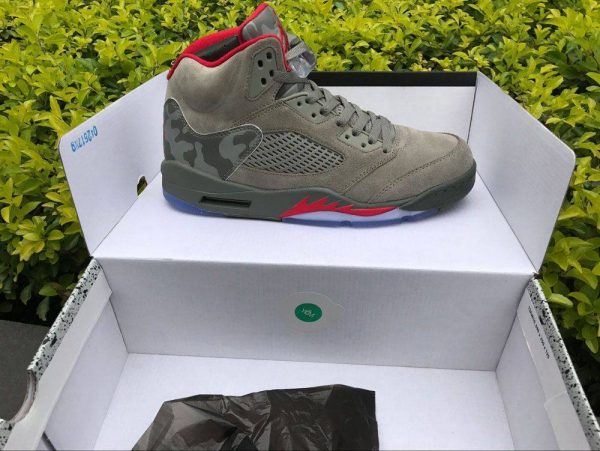 Air Jordan 5 Retro Camo box