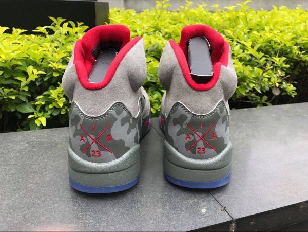 Air Jordan 5 Retro Reflective Camo Dark Stucco heel