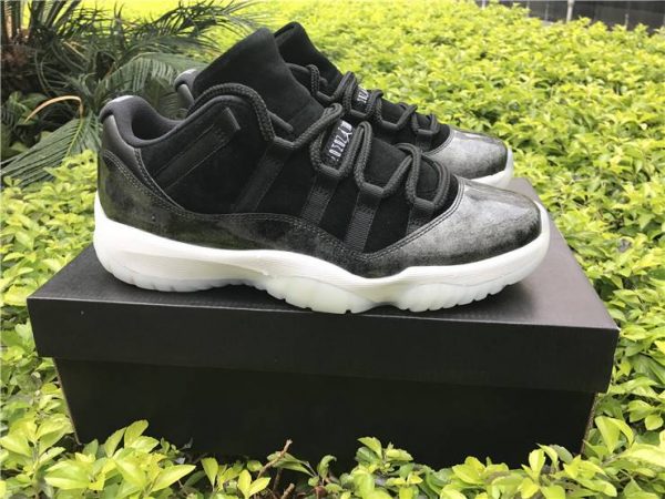 Air Jordan XI 11 Retro Low Barons Black