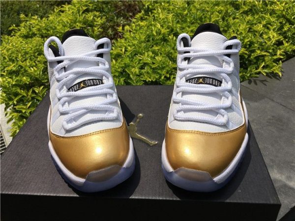 Jordan XI Retro Low White Metallic Gold toe