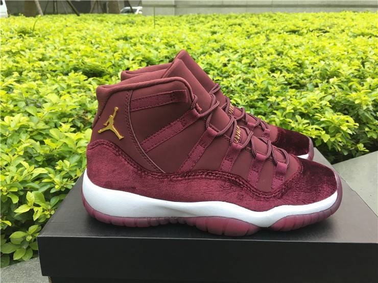 retro 11 velvet heiress