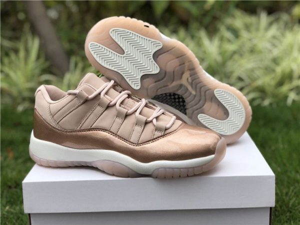 Wmns Air Jordan 11 Retro rose Gold trainer