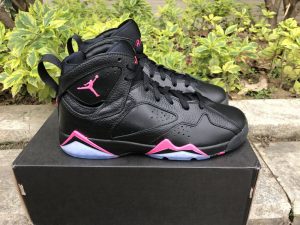 Air Jordan 7 GS Black Hyper Pink