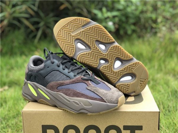 EE9614 Yeezy Boost 700 Mauve shoes