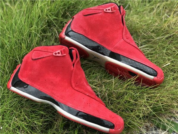 Jordan 18 Toro Gym Red Black panel