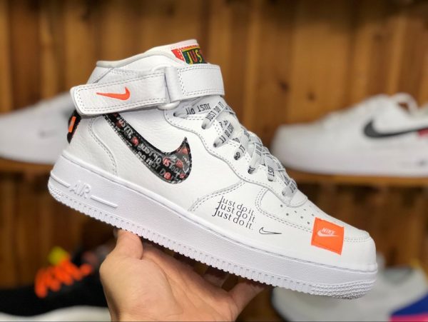 Nike Air Force 1 AF1 Mid Just Do It White on hand