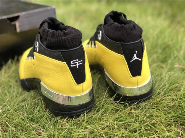 SoleFly x Air Jordan 17 Low Lightning heel