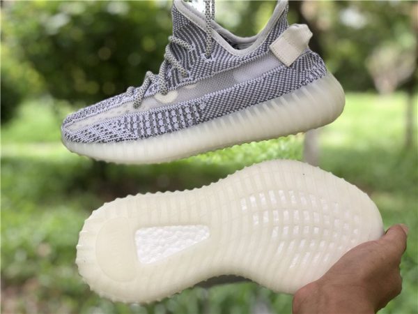 adidas Yeezy Boost 350 V2 Static sole