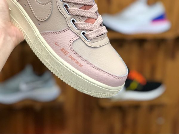 2018 Nike Air Force 1 High Utility Particle Beige toe