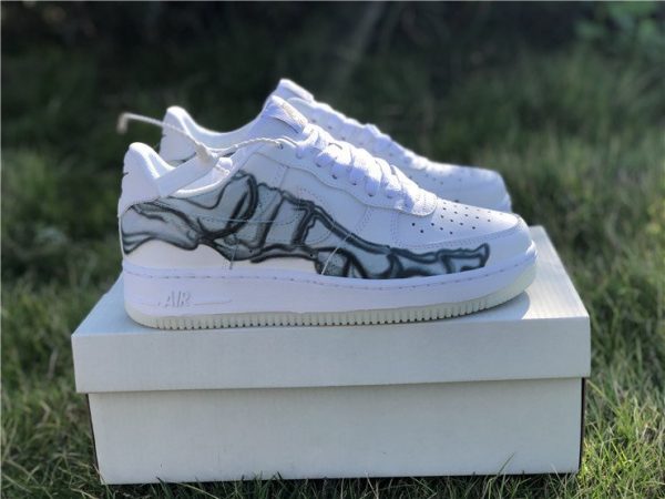 AF1 Low Skeleton Halloween 2018 Glow In the Dark