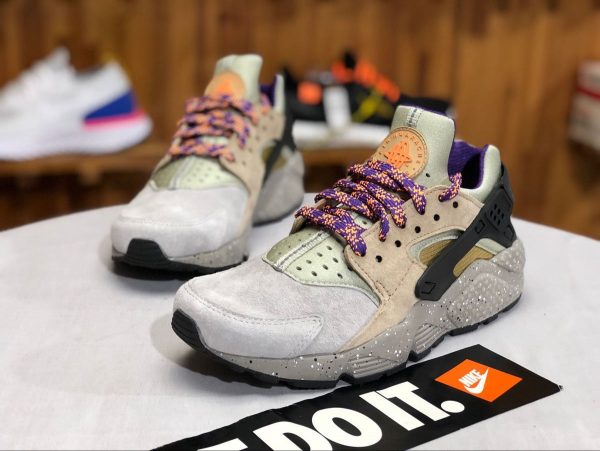 Air Huarache ACG Linen Golden Beige sneaker