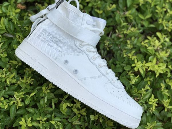 Nike SF-AF1 Mid Triple Ivory sneaker