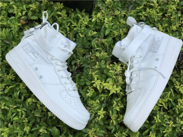 Nike SF-AF1 Mid Triple Ivory trainer