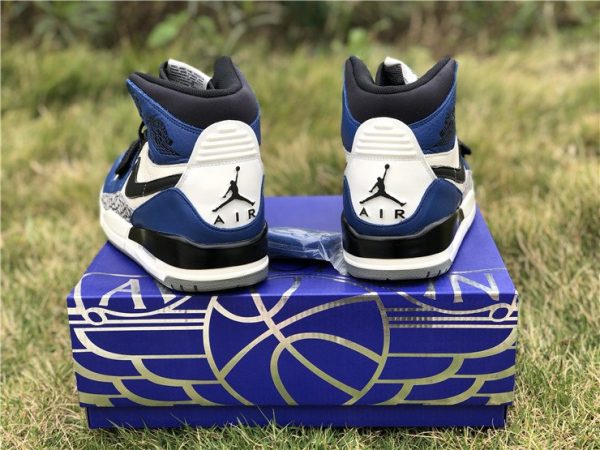 Jordan Legacy 312 Sail Storm Blue heel