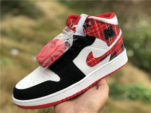 GS Air Jordan 1 Mid White Plaid sneaker