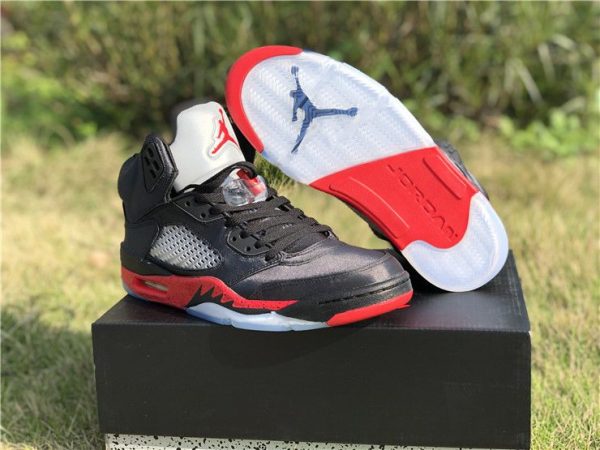 Air Jordan 5 Retro Satin Bred sole