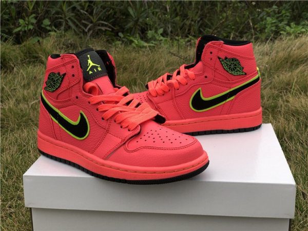 Jordan 1 Retro High Hot Punch shoes