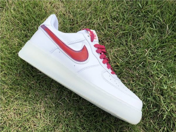 Nike Air Force 1 07 De Lo Mio swoosh