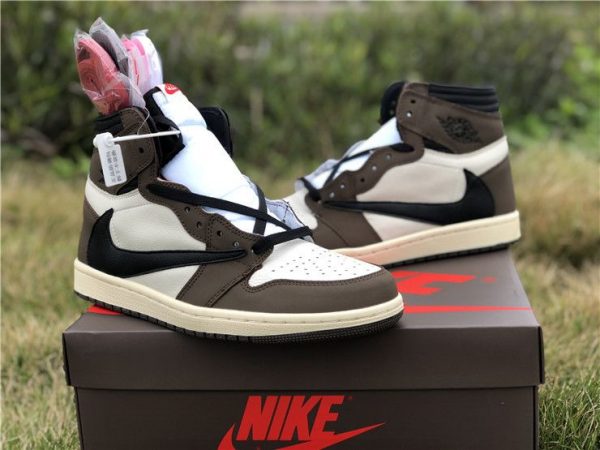 Travis Scott x Air Jordan 1 Retro High OG TS SP Earthy Brown 2019