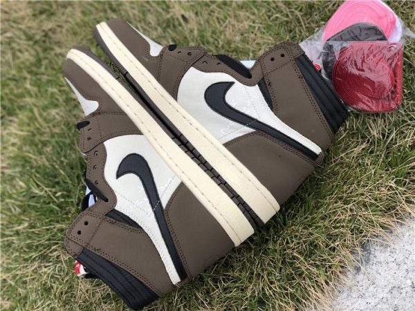 Travis Scott x Air Jordan 1 Retro High OG TS SP sneaker