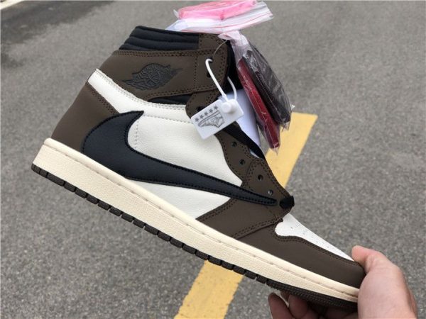 Travis Scott x Air Jordan 1 Retro High OG TS SP swoosh