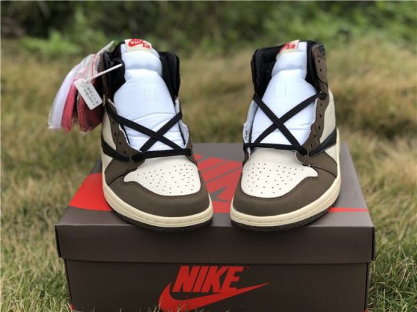 Travis Scott x Air Jordan 1 Retro High OG TS SP tongue