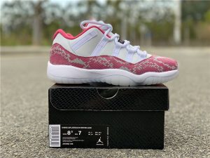 WMNS New Jordan 11 Low Pink Snakeskin 2019
