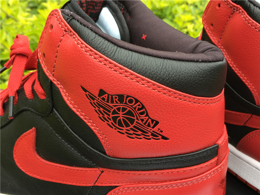 Air Jordan 1 High Banned 432001-001 wing brand logo