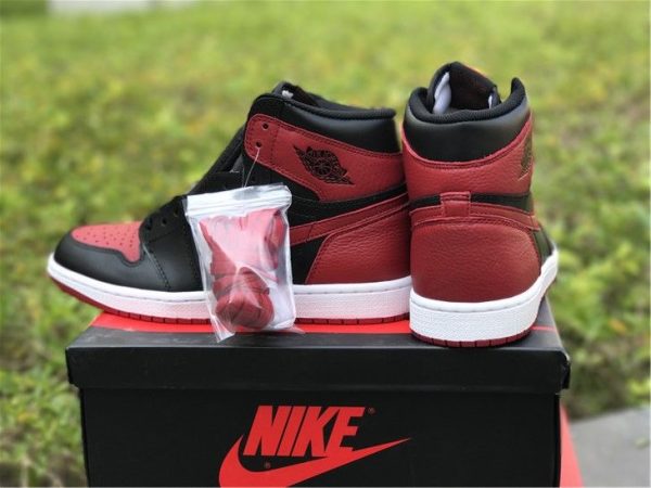 Air Jordan 1 Retro High Banned 2016 sneaker