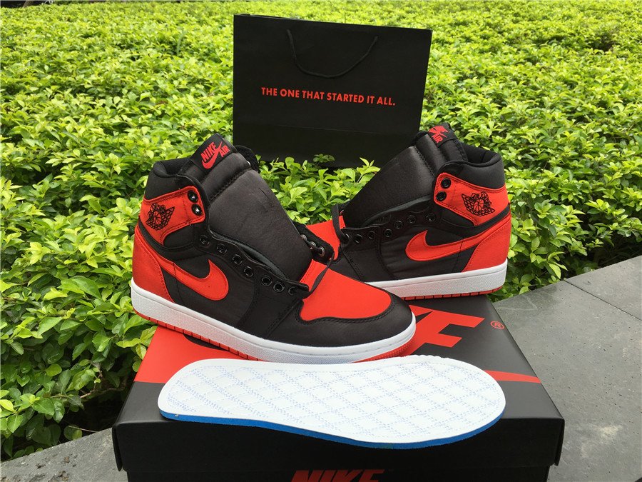 Air Jordan 1 Retro High OG SE Satin Banned