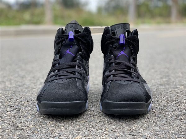 Air Jordan 6 Social Status toe