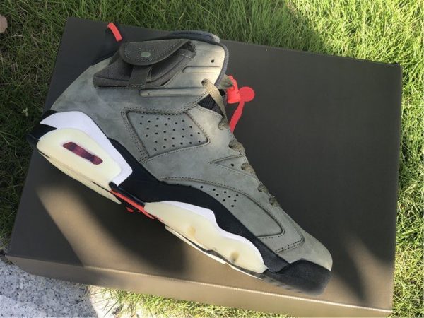 Air Jordan 6 Travis Scott Medium Olive on box