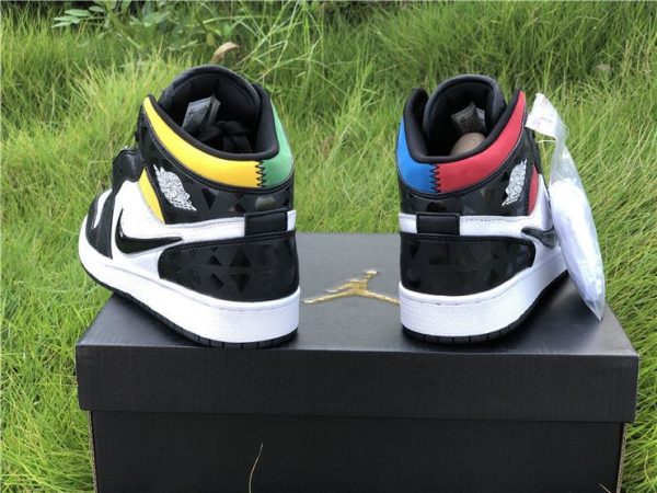 Air Jordan 1 Mid Quai 54 heel