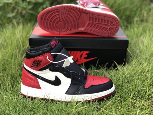 Air Jordan 1 Retro High Bred Toe shoes