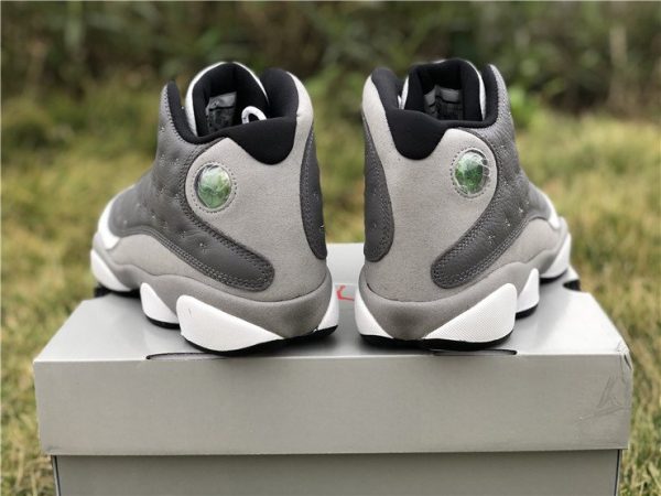 Air Jordan 13 Atmosphere Grey heel