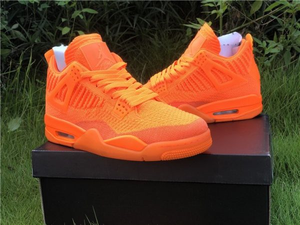 Jordan 4 Flyknit Total Orange sneaker