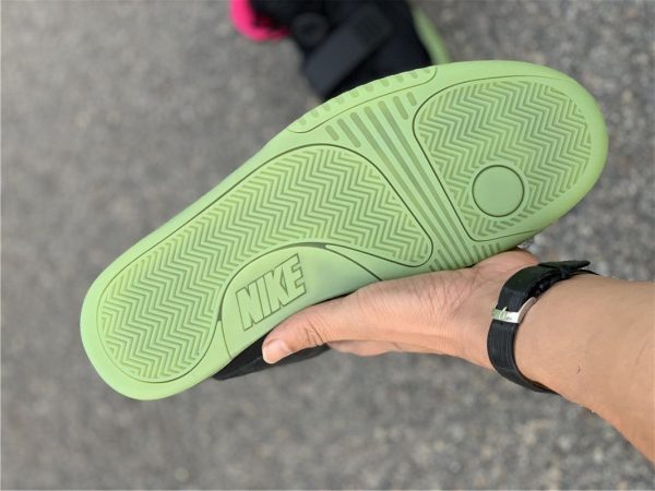 Nike Air Yeezy 2 NRG Solar Red sole