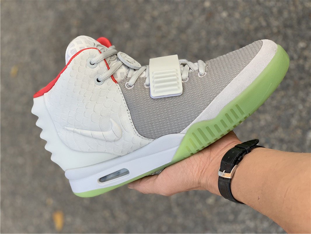 nike yeezy 2 pure platinum