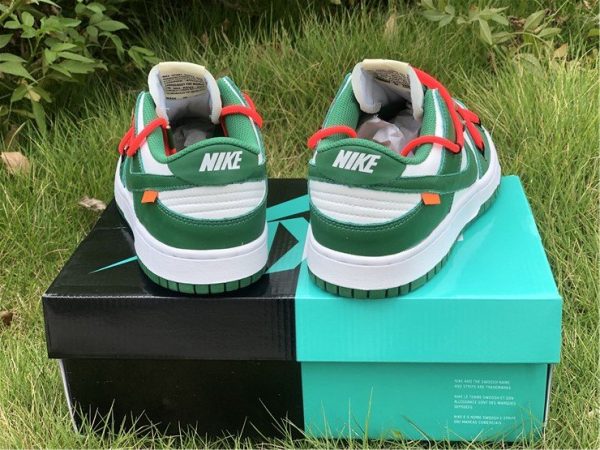 Off-White x Nike Dunk Low Pine Green heel