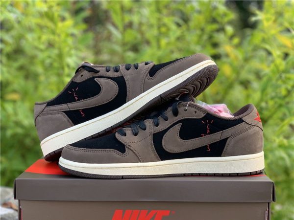 Travis Scott x Air Jordan 1 Low Dark Mocha sneaker